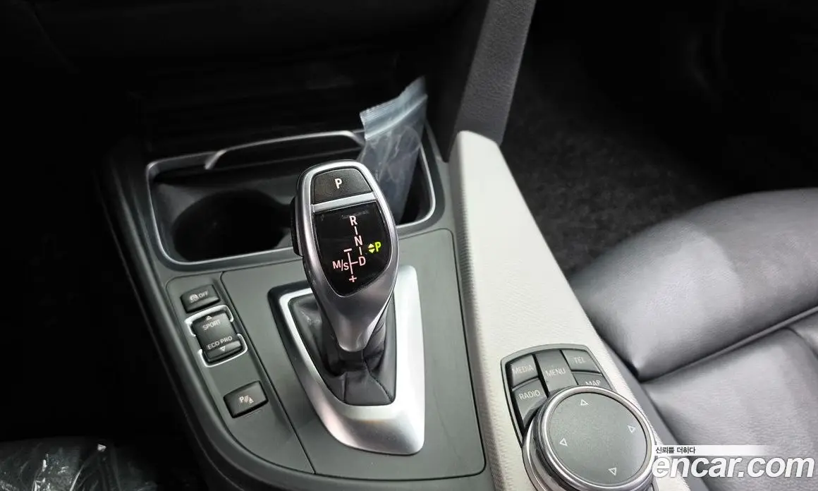 BMW 3 серия 2016 2.0 автомат (гидро), фото 9 BMW 3 серия 2016 2.0 автомат (гидро), фото 9