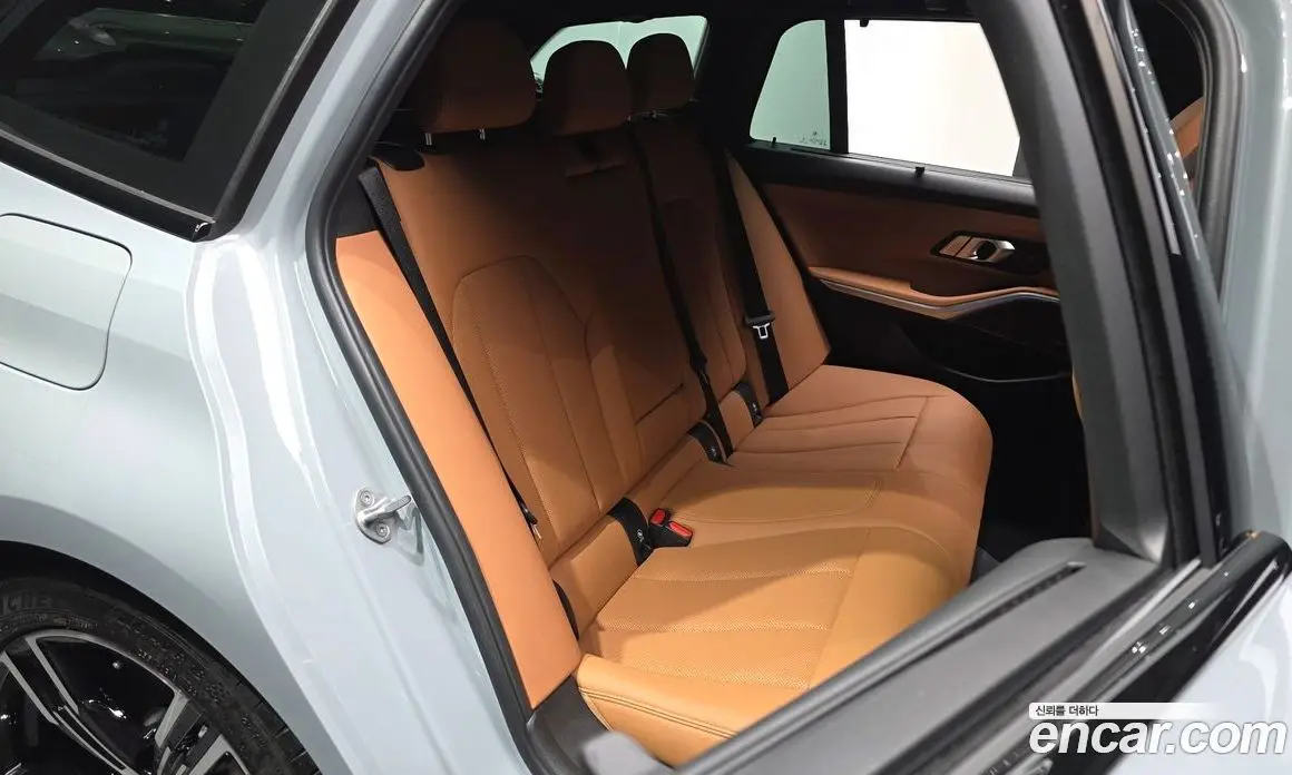 BMW 3 серия 2024 2.0 автомат (гидро), фото 18 BMW 3 серия 2024 2.0 автомат (гидро), фото 18