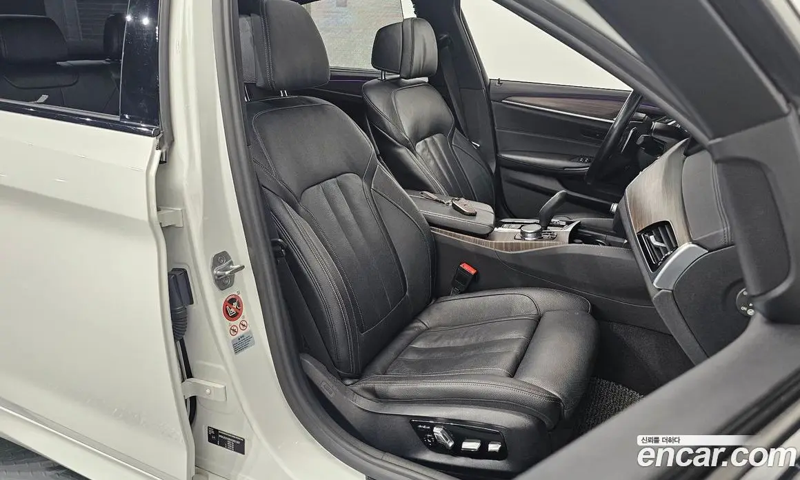 BMW 5 серия 2017 2.0 автомат (гидро), фото 12 BMW 5 серия 2017 2.0 автомат (гидро), фото 12