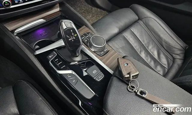 BMW 5 серия 2017 2.0 автомат (гидро), миниатюра 9 BMW 5 серия 2017 2.0 автомат (гидро), миниатюра 9