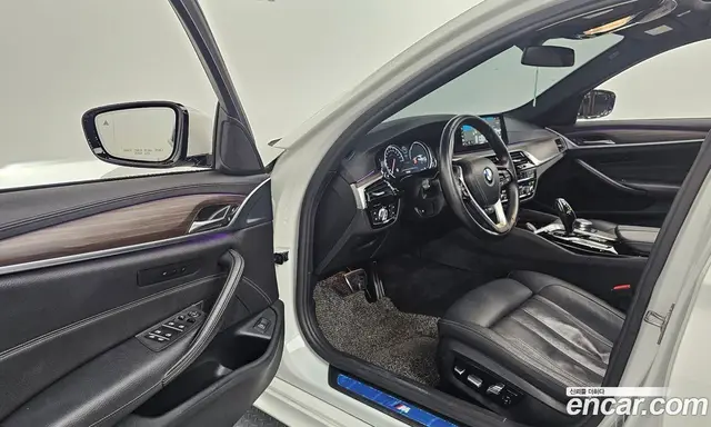 BMW 5 серия 2017 2.0 автомат (гидро), миниатюра 10 BMW 5 серия 2017 2.0 автомат (гидро), миниатюра 10