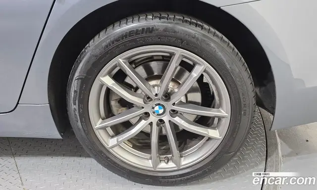 BMW 5 серия 2018 2.0 автомат (гидро), миниатюра 7