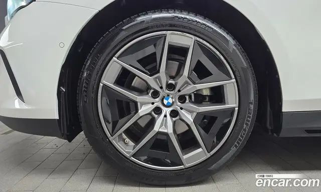 BMW 5 серия 2023 2.0 автомат (гидро), миниатюра 5