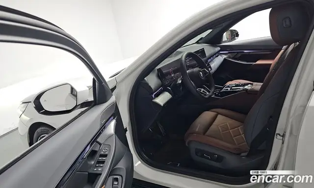 BMW 5 серия 2025 2.0 автомат (гидро), миниатюра 12