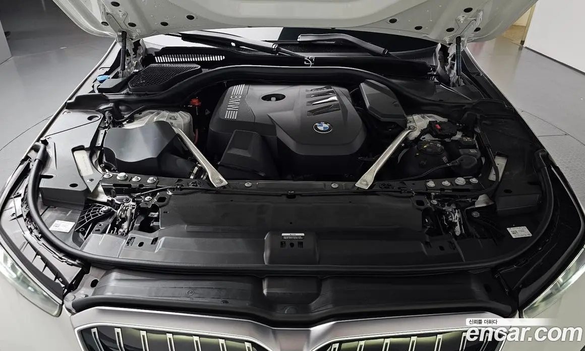 BMW 5 серия 2025 2.0 автомат (гидро), фото 5 BMW 5 серия 2025 2.0 автомат (гидро), фото 5