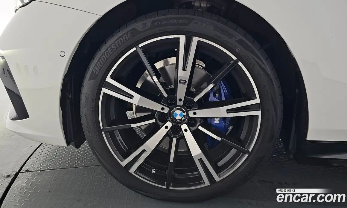 BMW 5 серия 2025 2.0 автомат (гидро), фото 6 BMW 5 серия 2025 2.0 автомат (гидро), фото 6