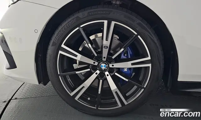 BMW 5 серия 2025 2.0 автомат (гидро), миниатюра 6 BMW 5 серия 2025 2.0 автомат (гидро), миниатюра 6
