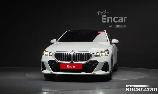 BMW 5 серия 2025 2.0 автомат (гидро), миниатюра 2