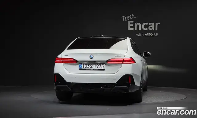 BMW 5 серия 2025 2.0 автомат (гидро), миниатюра 3