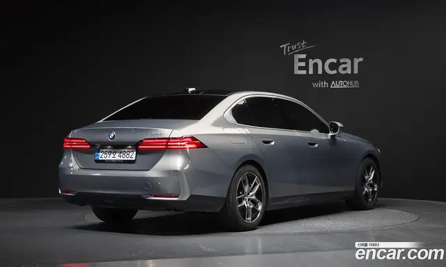 BMW 5 серия, 2025, 23 867 км