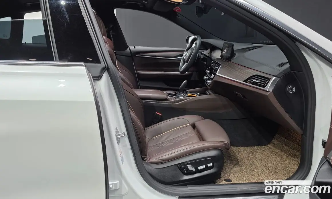 BMW 6 серия 2020 2.0 автомат (гидро), фото 17