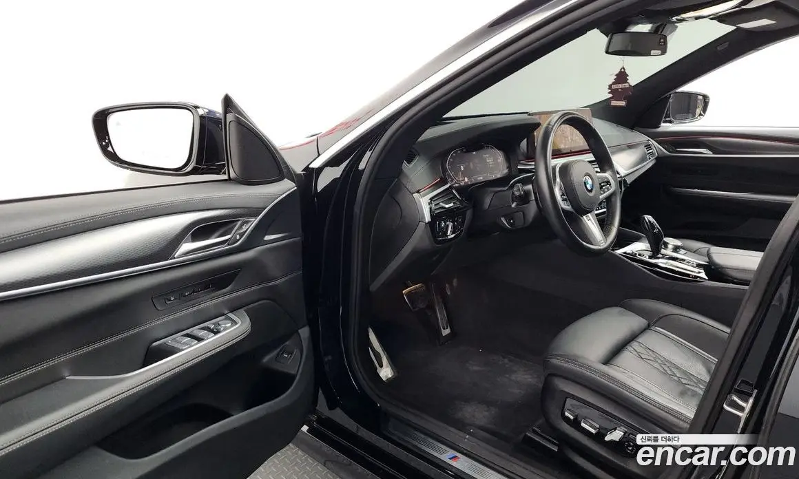 BMW 6 серия 2023 2.0 автомат (гидро), фото 12 BMW 6 серия 2023 2.0 автомат (гидро), фото 12