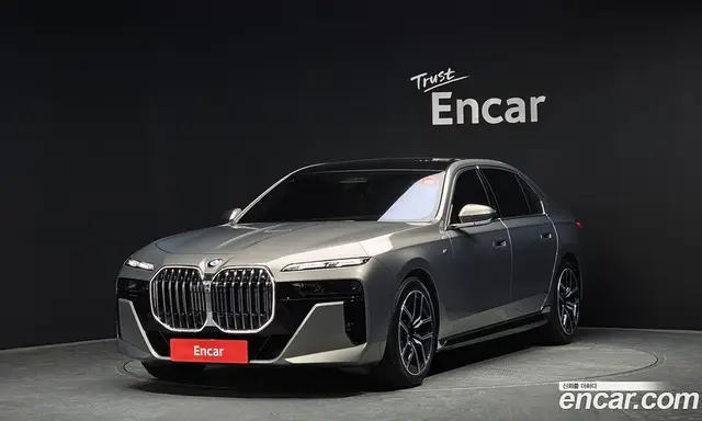 BMW 7 серия, 2024, 62 160 км