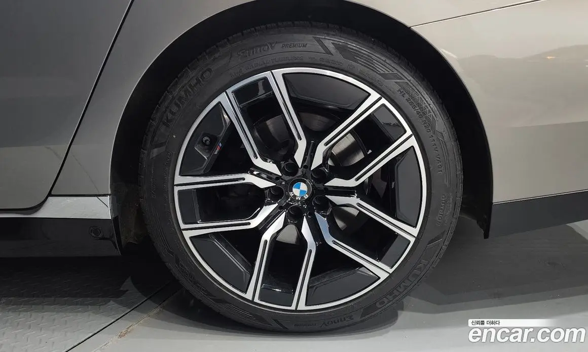 BMW 7 серия 2024 3.0 автомат (гидро), фото 7