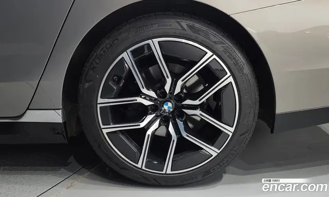 BMW 7 серия 2024 3.0 автомат (гидро), миниатюра 7