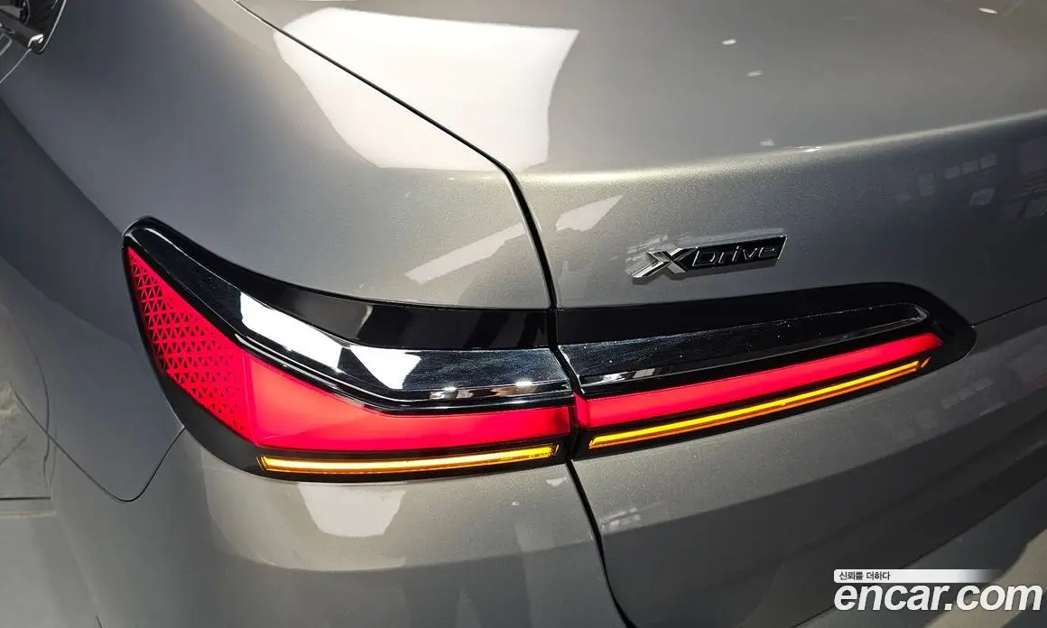 BMW 7 серия 2024 3.0 автомат (гидро), фото 9
