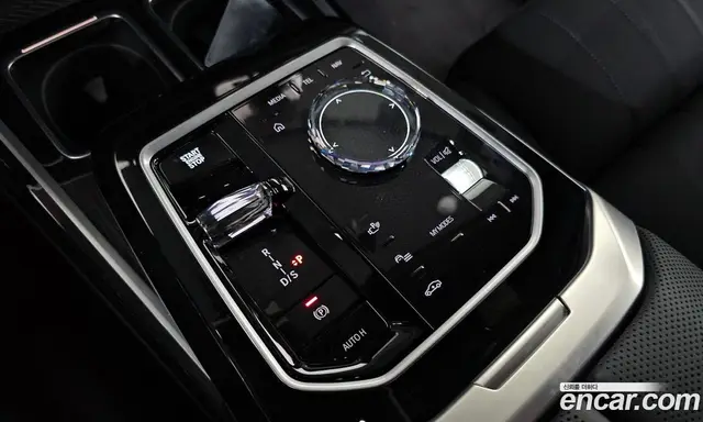 BMW 7 серия 2025 3.0 автомат (гидро), миниатюра 12