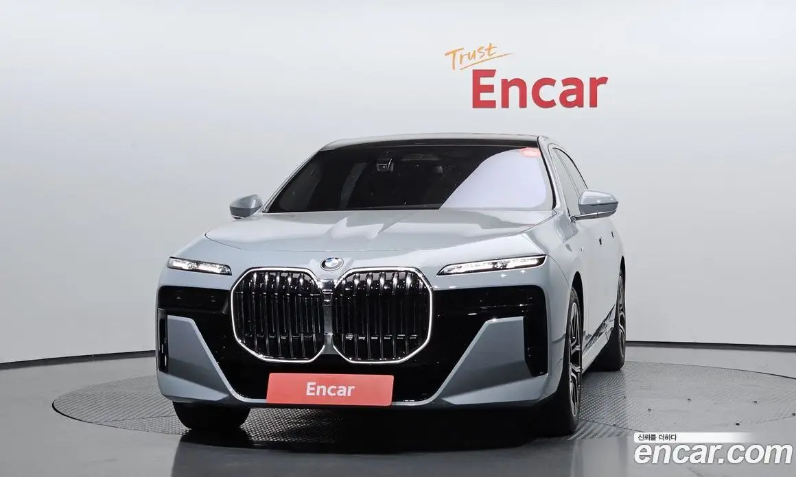 BMW 7 серия 2025 3.0 автомат (гидро), фото 3