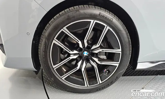 BMW 7 серия 2025 3.0 автомат (гидро), миниатюра 5