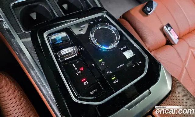 BMW i7 2023 0.3 автомат (гидро), миниатюра 12