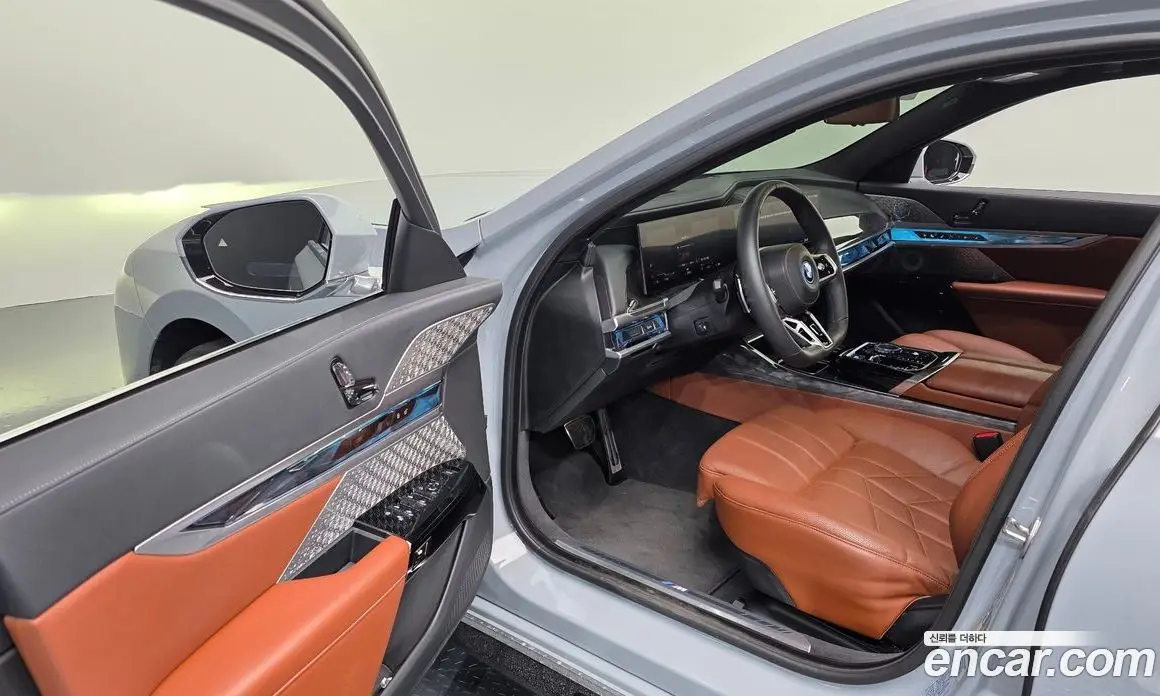 BMW i7 2023 0.3 автомат (гидро), фото 13