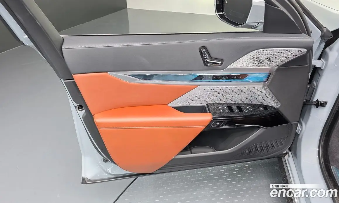 BMW i7 2023 0.3 автомат (гидро), фото 14