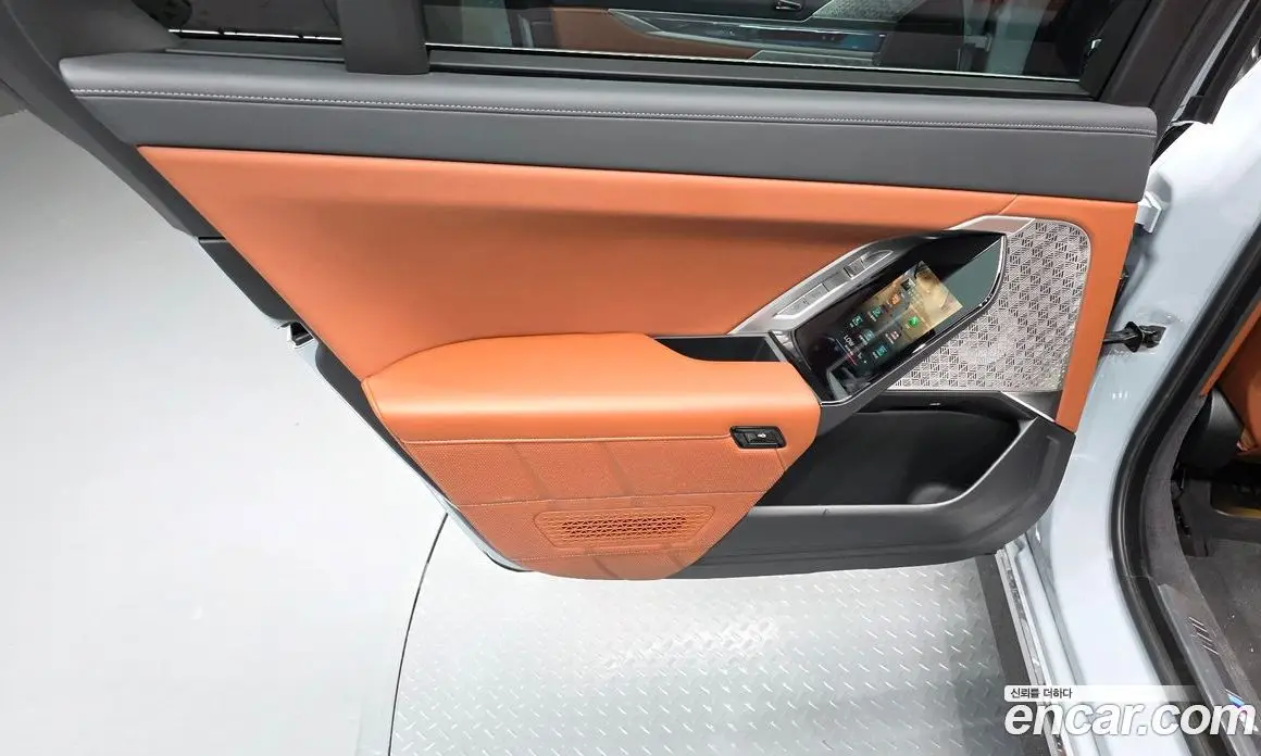 BMW i7 2023 0.3 автомат (гидро), фото 15