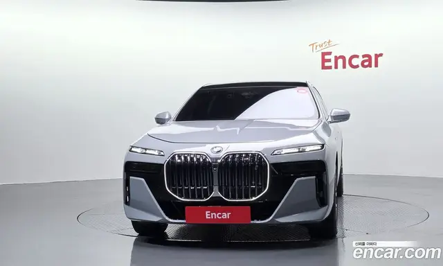 BMW i7 2023 0.3 автомат (гидро), миниатюра 3