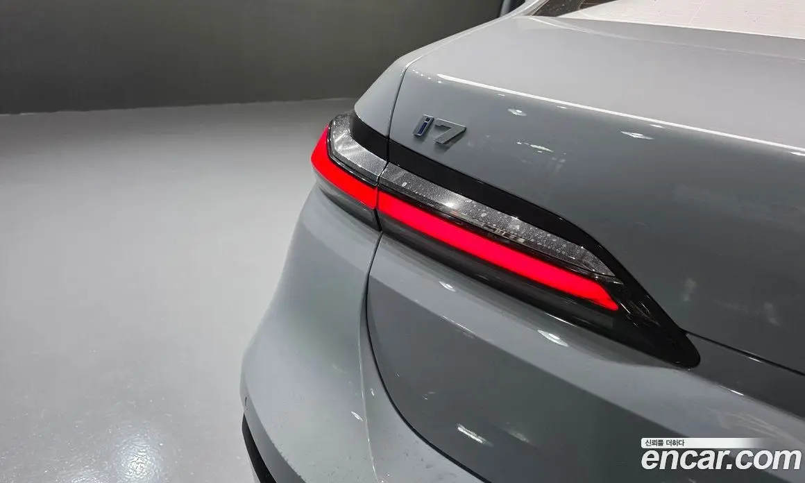 BMW i7 2023 0.3 автомат (гидро), фото 9