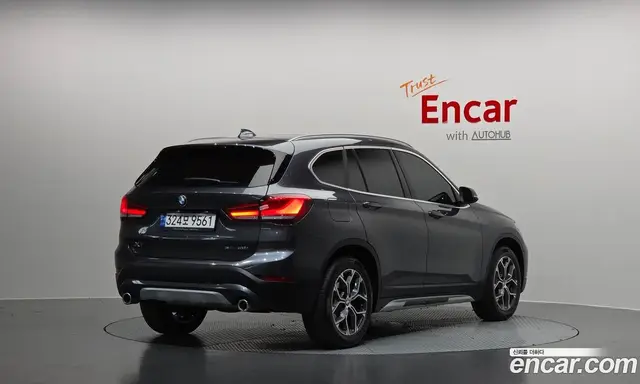 BMW X1 2022 2.0 автомат (гидро), миниатюра 2