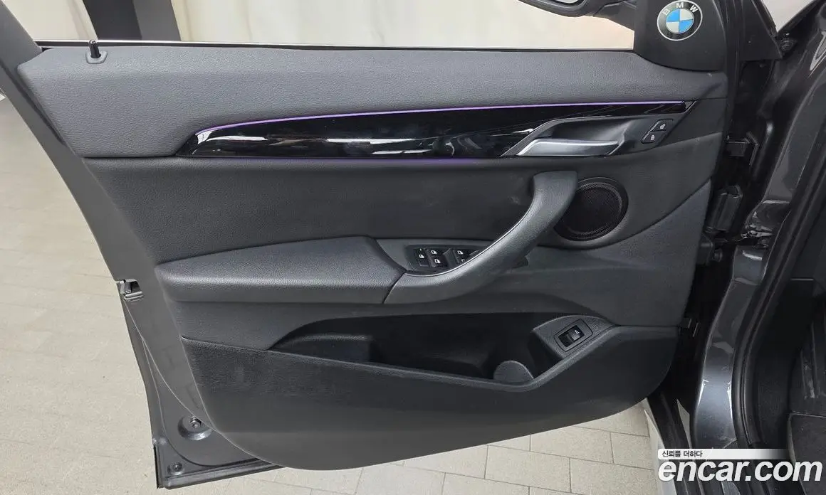BMW X1 2022 2.0 автомат (гидро), фото 14