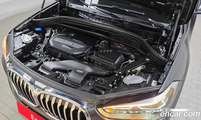 BMW X1 2022 2.0 автомат (гидро), миниатюра 6