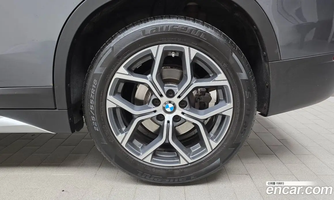 BMW X1 2022 2.0 автомат (гидро), фото 7