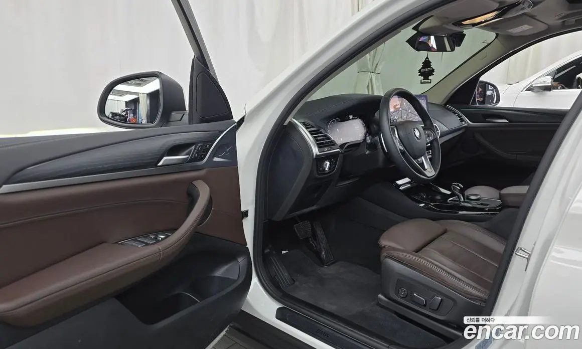 BMW X3 2024 2.0 автомат (гидро), фото 13