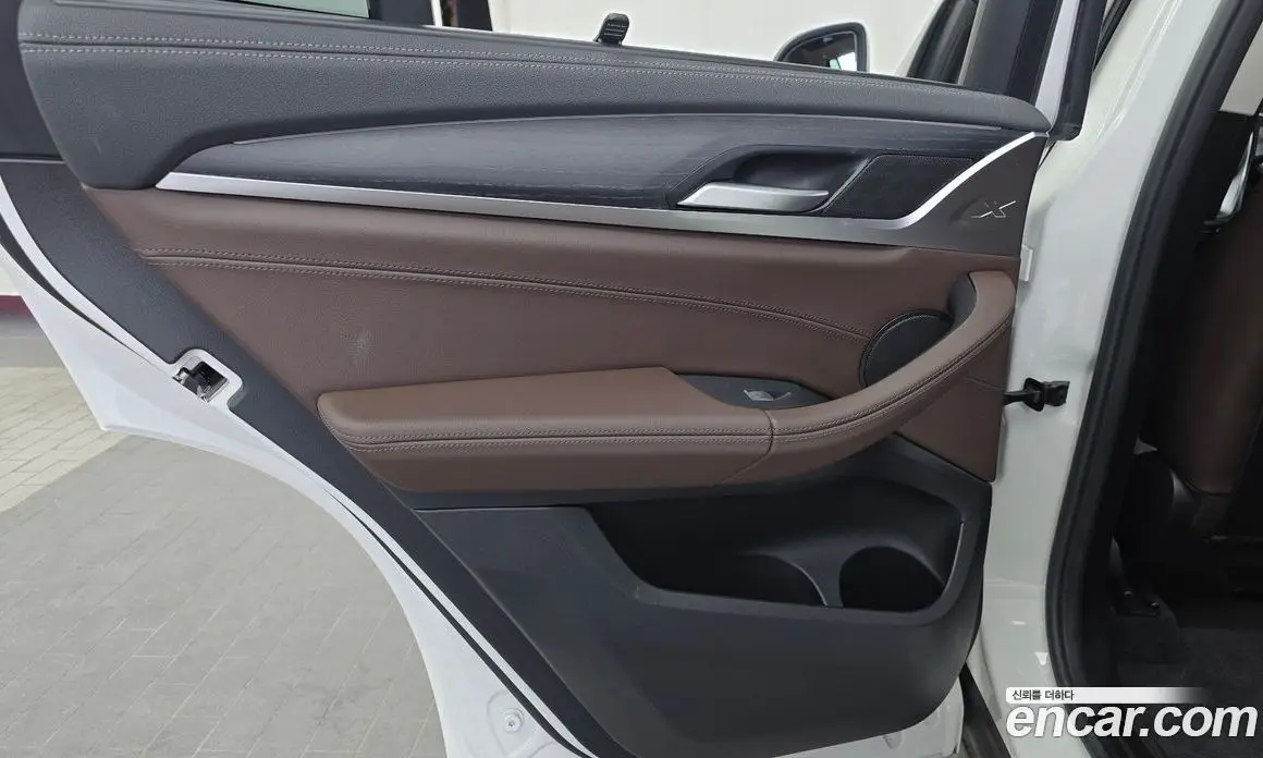 BMW X3 2024 2.0 автомат (гидро), фото 15