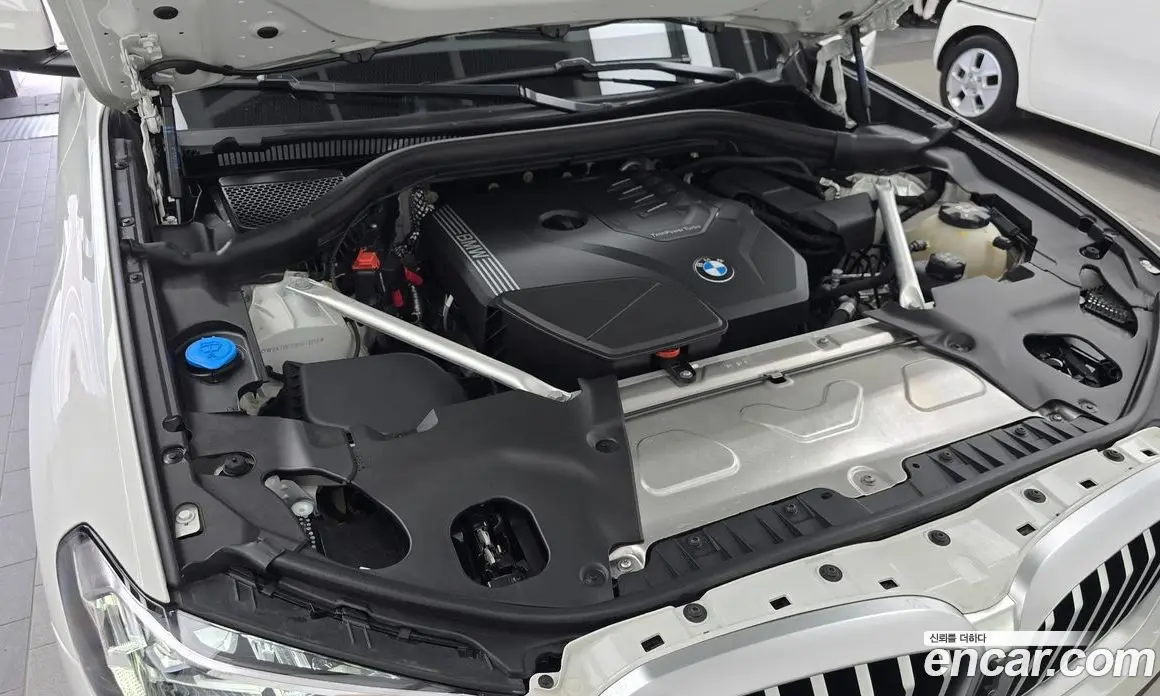 BMW X3 2024 2.0 автомат (гидро), фото 6