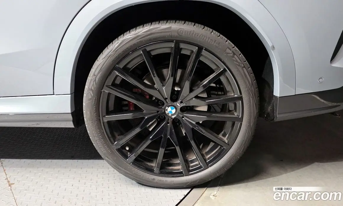 BMW X6 2025 3.0 автомат (гидро), фото 7