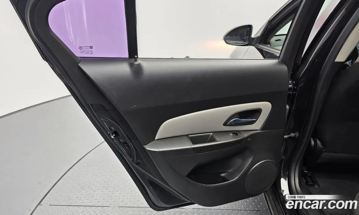 Chevrolet Cruze 2015 1.8 автомат (гидро), фото 14 Chevrolet Cruze 2015 1.8 автомат (гидро), фото 14