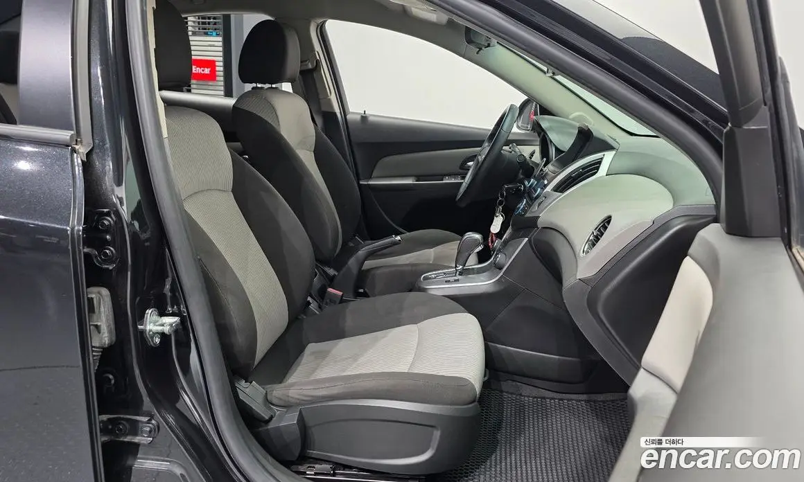 Chevrolet Cruze 2015 1.8 автомат (гидро), фото 17 Chevrolet Cruze 2015 1.8 автомат (гидро), фото 17