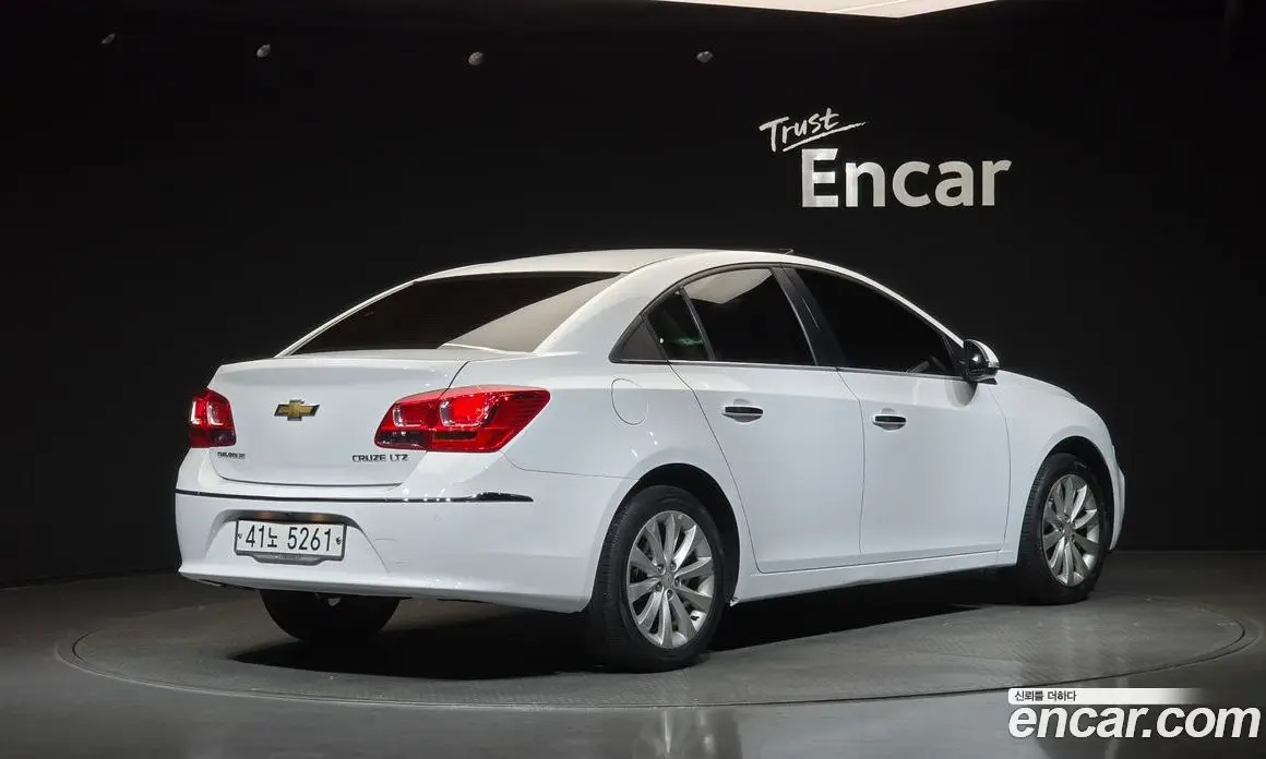 Chevrolet Cruze 2016 1.8 автомат (гидро), фото 2 Chevrolet Cruze 2016 1.8 автомат (гидро), фото 2