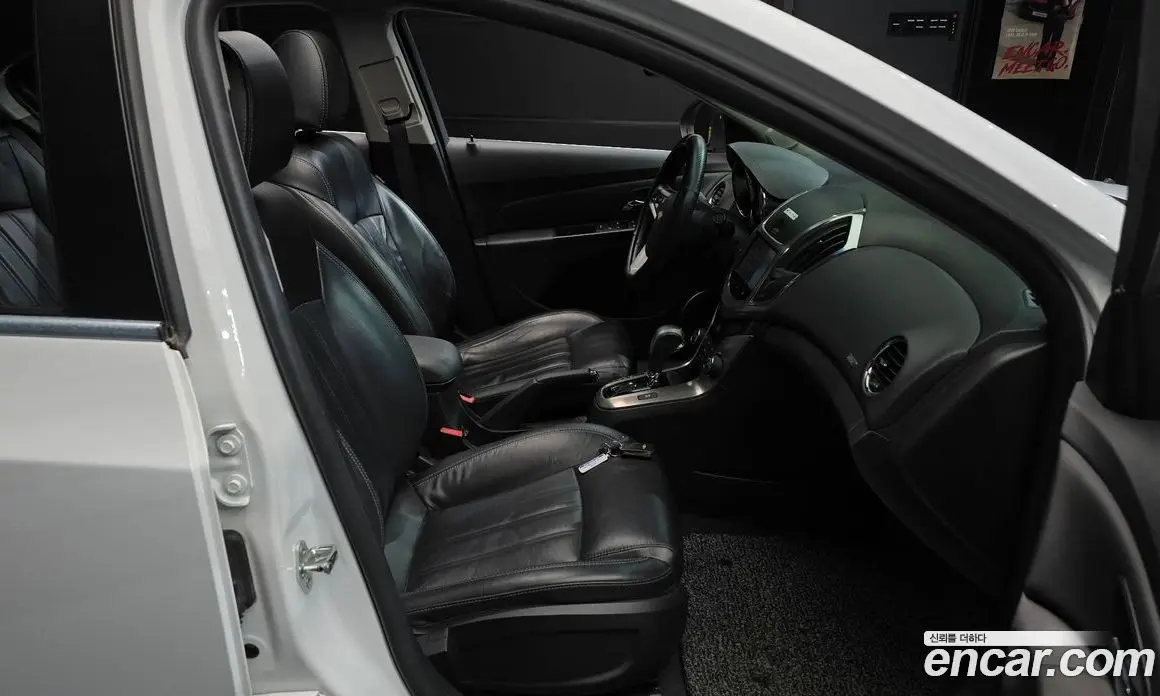 Chevrolet Cruze 2016 1.8 автомат (гидро), фото 16 Chevrolet Cruze 2016 1.8 автомат (гидро), фото 16