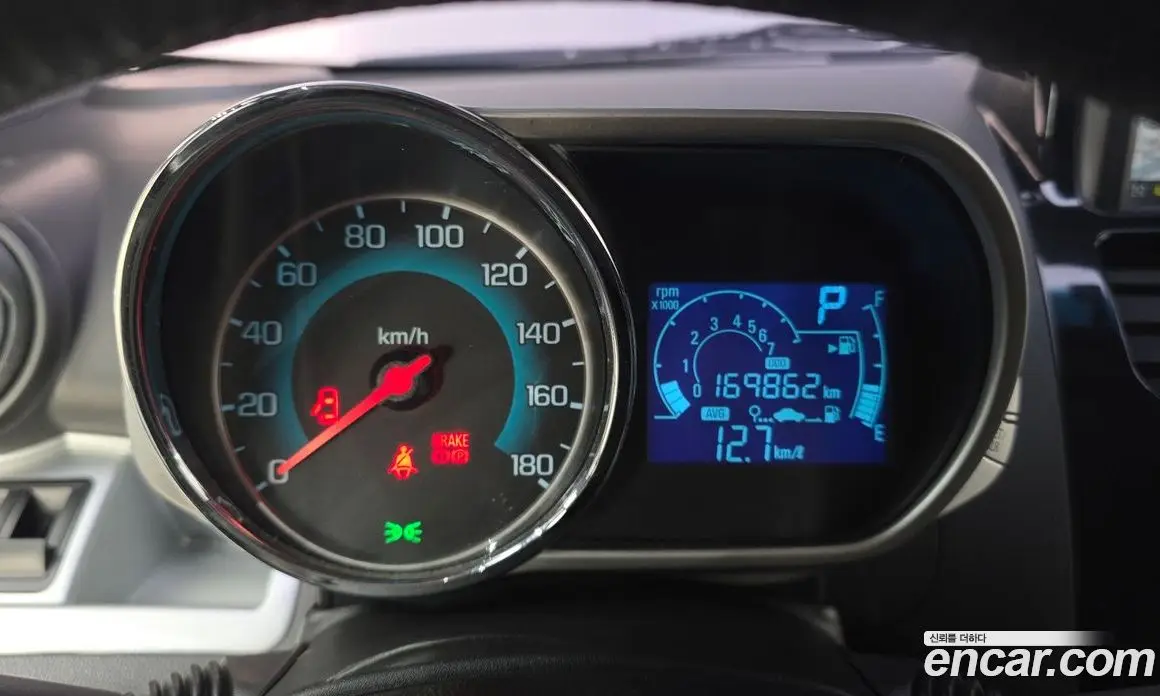 Chevrolet Spark 2015 1.0 автомат (гидро), фото 8