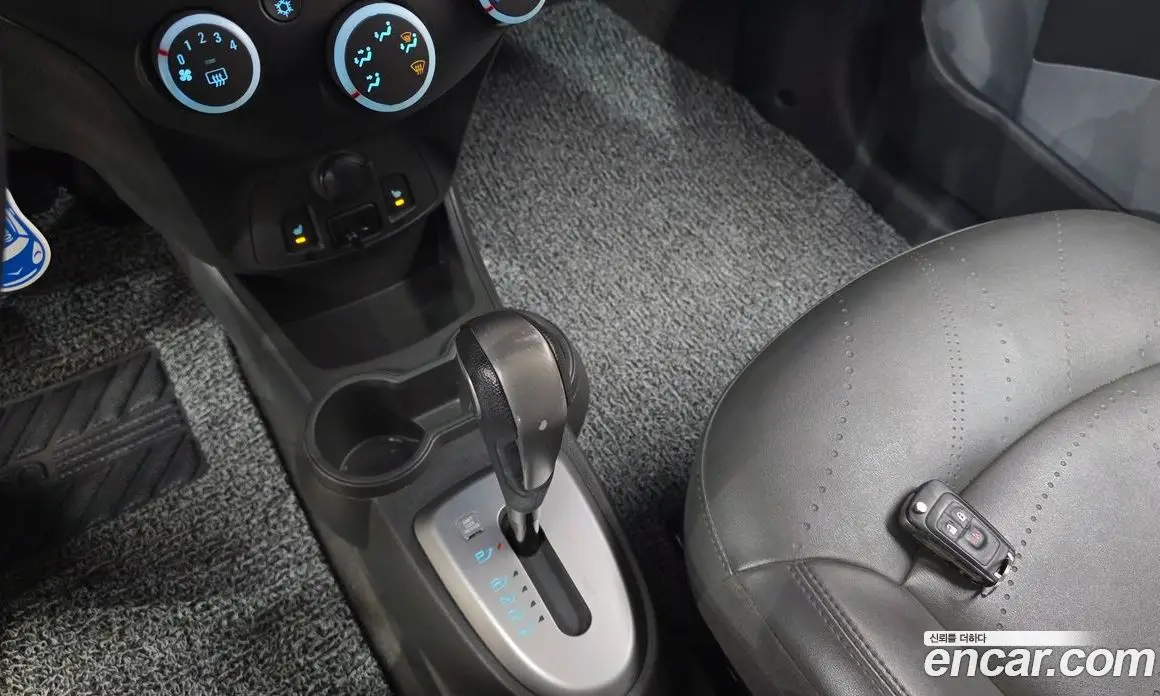 Chevrolet Spark 2015 1.0 автомат (гидро), фото 9