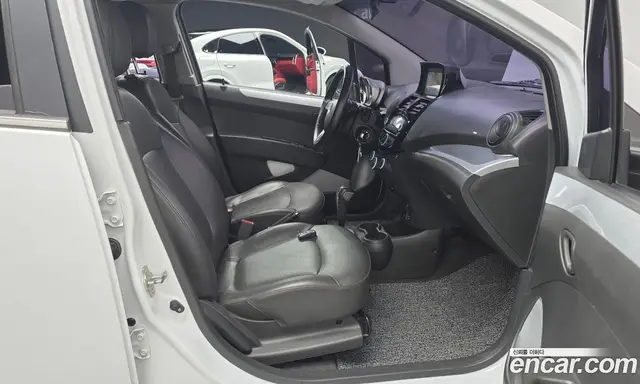 Chevrolet Spark 2015 1.0 автомат (гидро), миниатюра 10