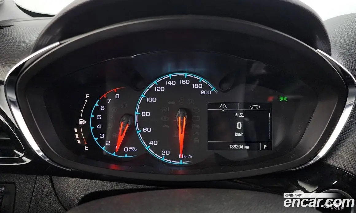 Chevrolet Spark 2015 1.0 автомат (гидро), фото 11