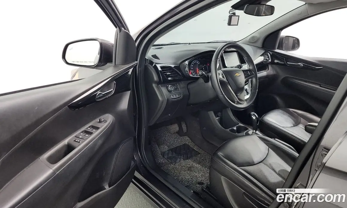 Chevrolet Spark 2015 1.0 автомат (гидро), фото 13