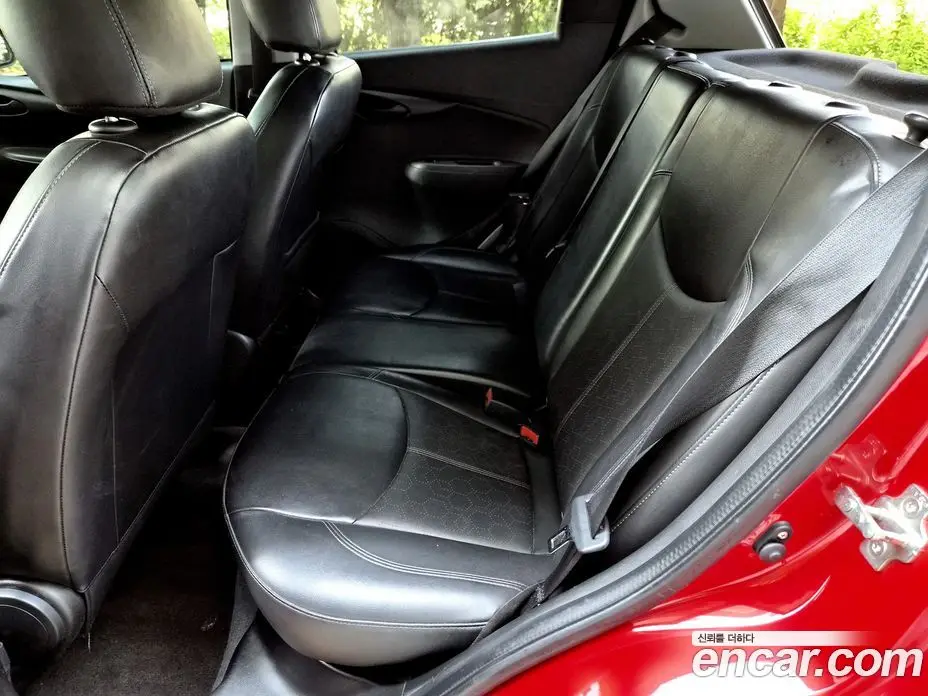 Chevrolet Spark 2015 1.0 автомат (гидро), фото 11