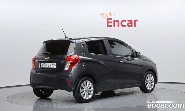 Chevrolet Spark 2017 1.0 автомат (гидро), миниатюра 2
