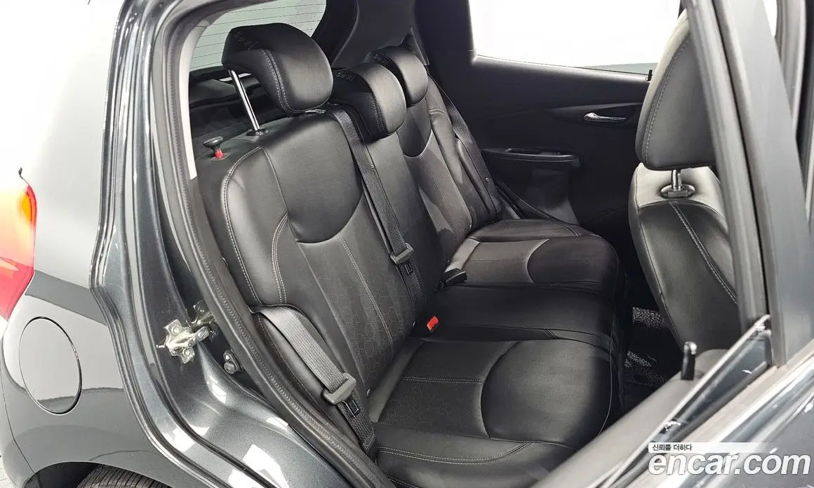 Chevrolet Spark 2017 1.0 автомат (гидро), фото 17