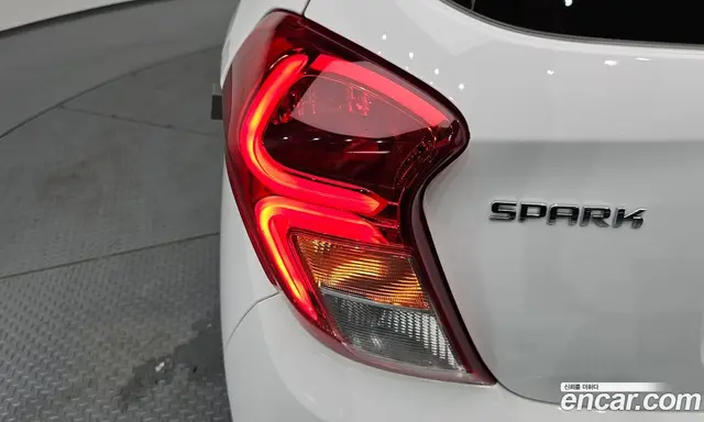 Chevrolet Spark 2018 1.0 автомат (гидро), миниатюра 8 Chevrolet Spark 2018 1.0 автомат (гидро), миниатюра 8